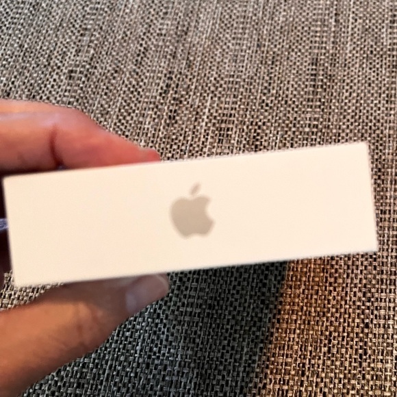 Iphone 13 Box with Apple sticker and Sim card tool, Apple iPhone 13 Box - Picture 6 of 9